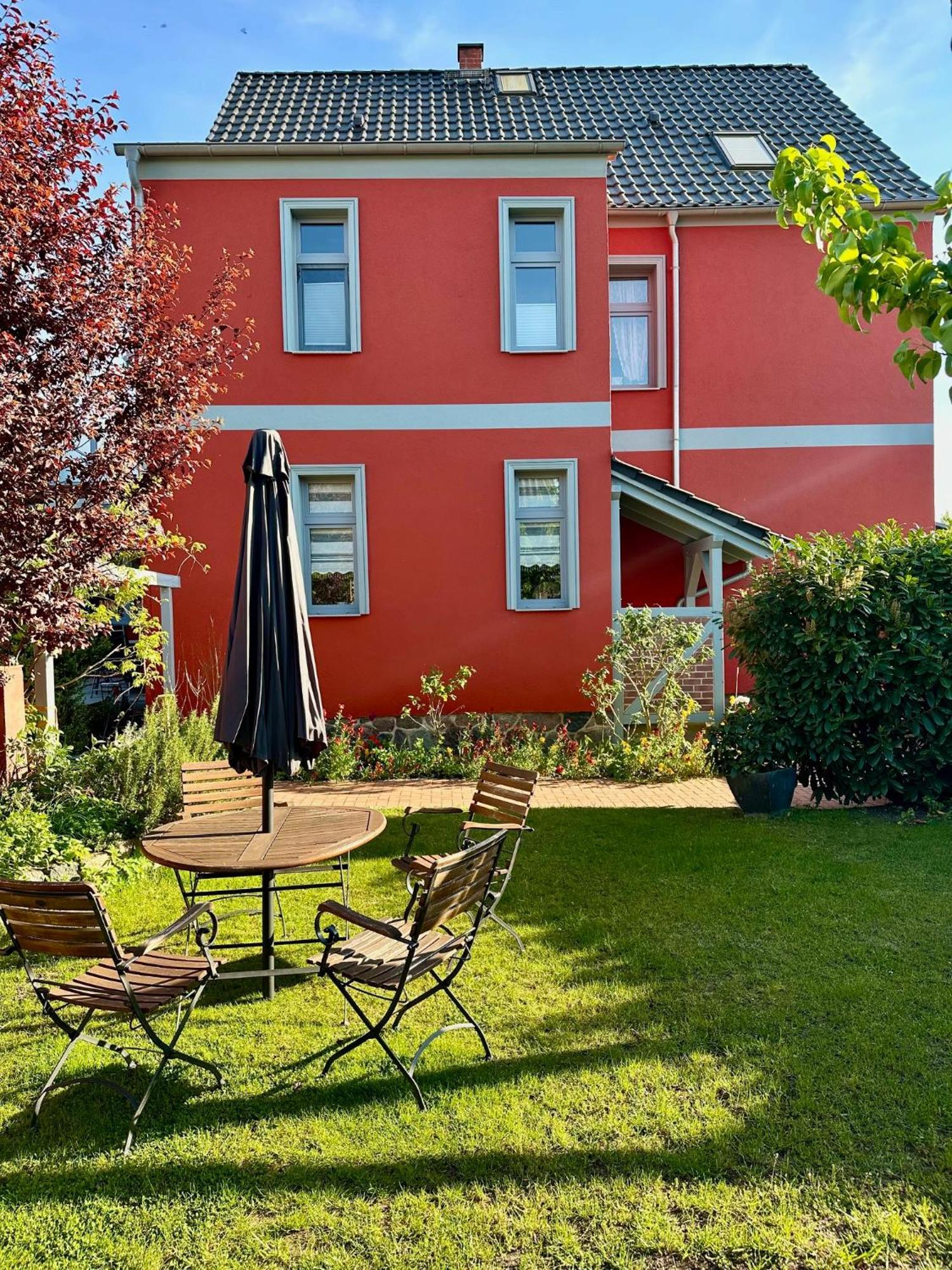 Ferienwohnung Mathilda Варен Екстериор снимка
